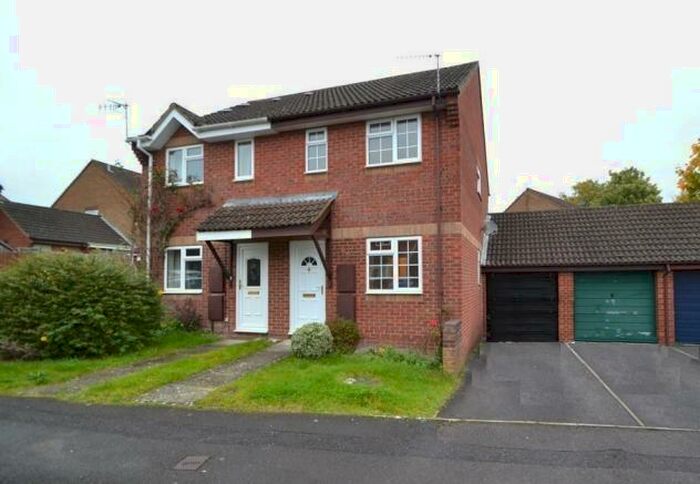 2 Bedroom House To Rent In Woodbury Gardens, Salisbury, SP2
