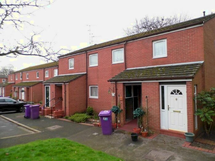 2 Bedroom Flat To Rent In Hillview, Liverpool, Merseyside, L17