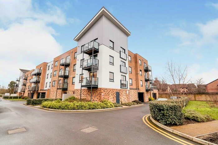 2 Bedroom Flat To Rent In Creek Mill Way, Dartford, DA1