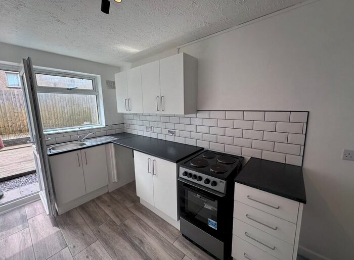 2 Bedroom Property To Rent In Southgate Street, Neath, SA11