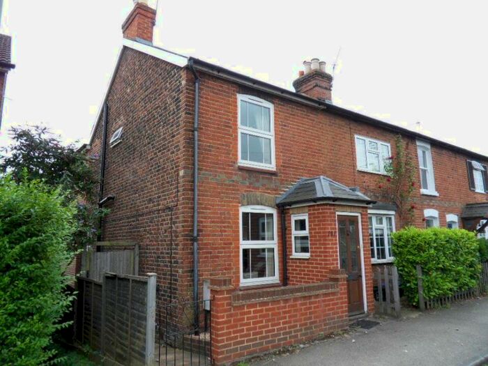 3 Bedroom End Of Terrace House To Rent In Stoughton Road, Guildford, GU1