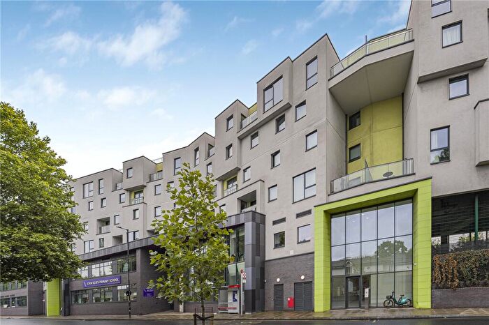 2 Bedroom Apartment For Sale In Rotherhithe New Road, London, SE16