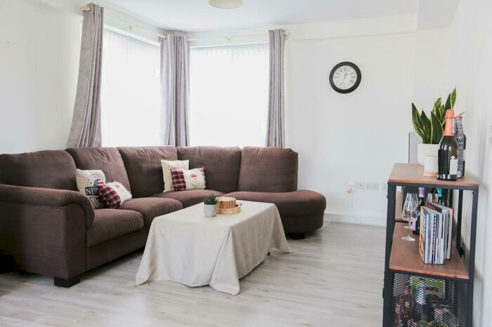 2 Bedroom Flat To Rent In Woodhouse Lane, Swalwell, Newcastle Upon Tyne, Tyne And Wear, NE16