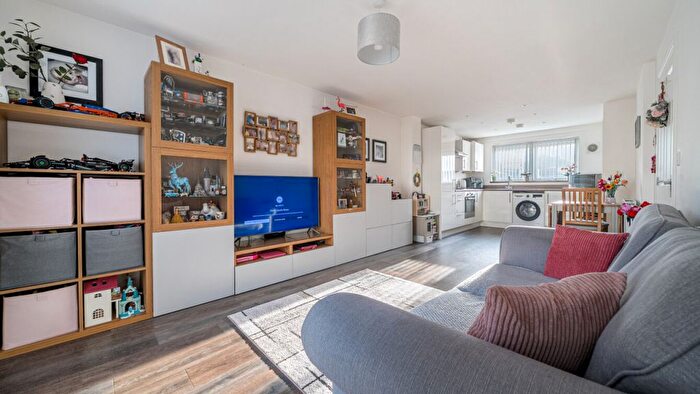 2 Bedroom Semi Detached House For Sale In Green Lane, Wixams, MK42