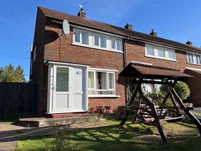 3 Bedroom End Of Terrace House To Rent In Reston Path, Borehamwood, WD6