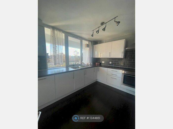 2 Bedroom Flat To Rent In Impact Court, London, SE20