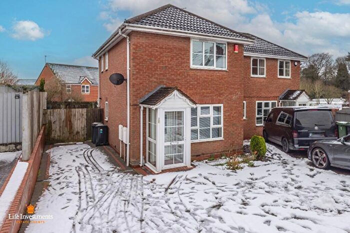 2 Bedroom Semi Detached House For Sale In Charlotte Close, Nuneaton, Warwickshire, CV10