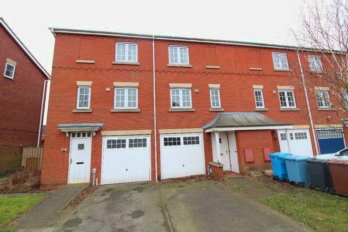 3 Bedroom Terraced House To Rent In The Willows, Hull HU7