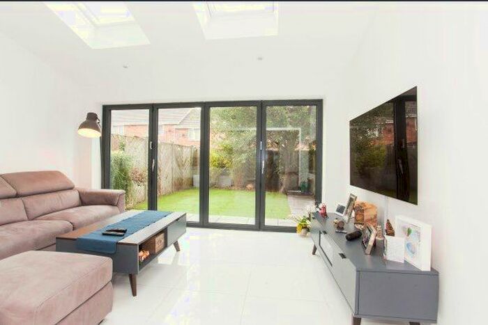 3 Bedroom Terraced House To Rent In Maplehurst Avenue, York, YO31