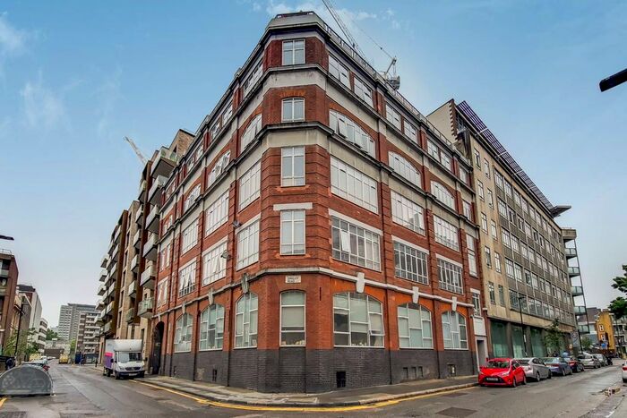 2 Bedroom Flat To Rent In City Road, Islington, London, EC1V
