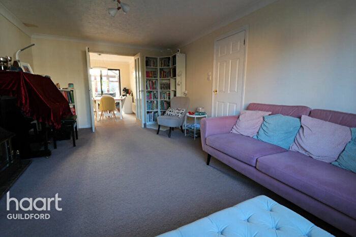 5 Bedroom Detached House To Rent In Suffolk Drive, Guildford, GU4