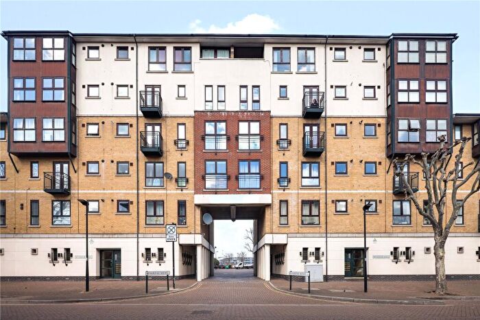 2 Bedroom Flat To Rent In Windsor Hall, Wesley Avenue, London, E16
