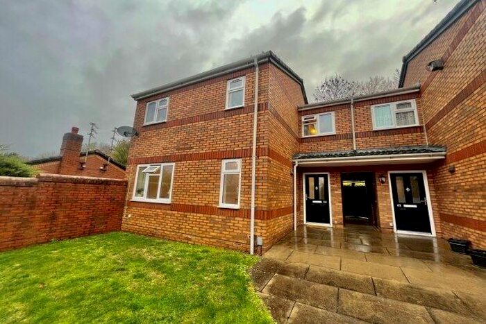 2 Bedroom Property To Rent In Mason Avenue, Leamington Spa, CV32