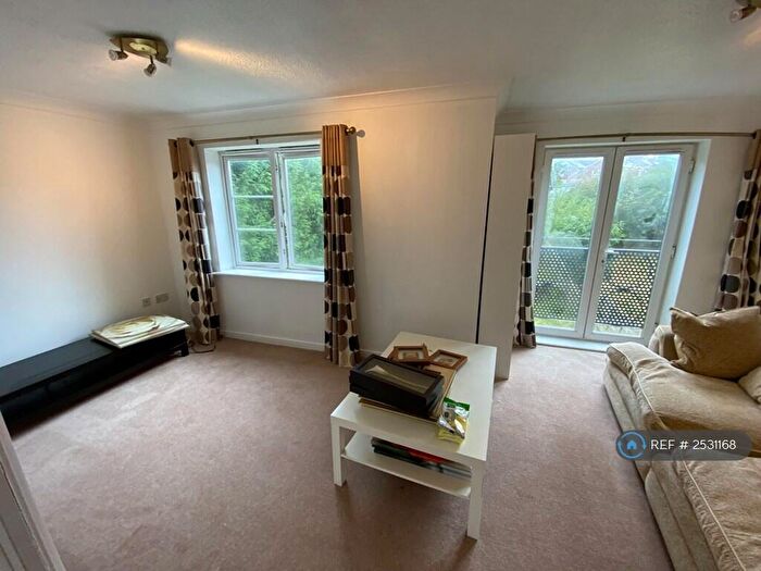 4 Bedroom Terraced House To Rent In Bridges View, Gateshead, NE8