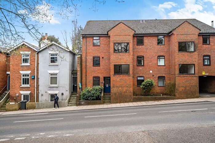 1 Bedroom Apartment For Sale In Romsey Road, Macklin House Romsey Road, SO22