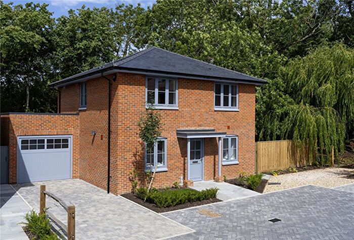 3 Bedroom Detached House For Sale In Millwood, Emsworth, West Sussex, PO10
