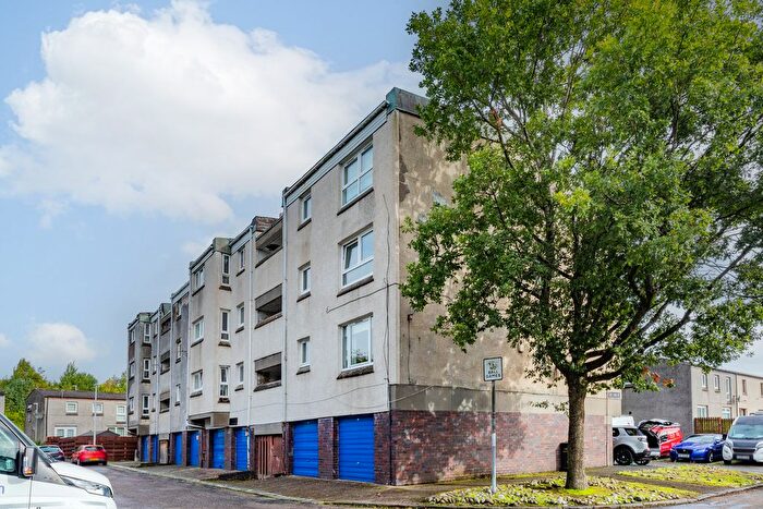 3 Bedroom Flat For Sale In Smithyends, Glasgow, G67