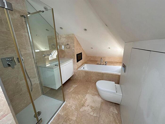 1 Bedroom Flat To Rent In South Hill Park, London, NW3