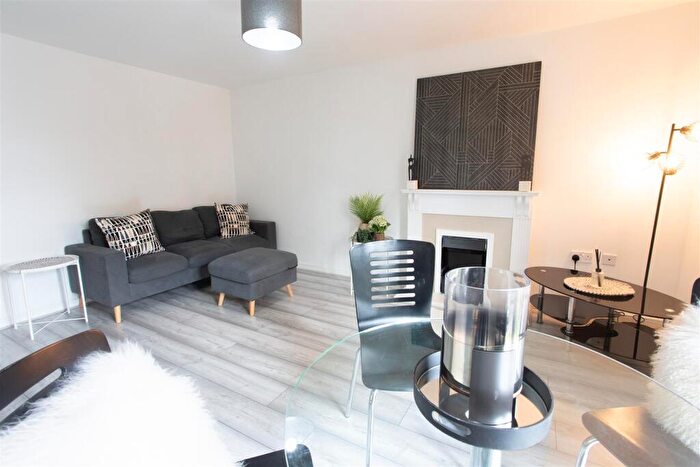 2 Bedroom Apartment For Sale In Sandy Lane, Coventry * Vacant & Immaculate Throughout *, CV1 - Photo 6
