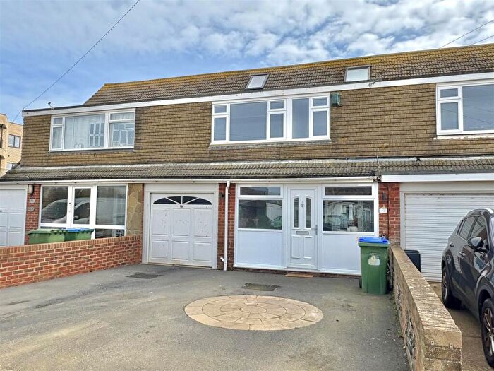7 Bedroom Terraced House For Sale In Vernon Avenue, Peacehaven, BN10