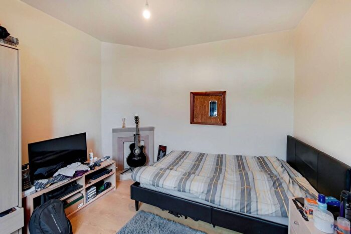 4 Bedroom Terraced House To Rent In Northborough Road, Norbury, London, SW16