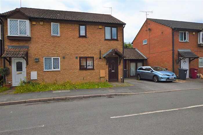 2 Bedroom Property To Rent In Flamborough Spur, Cippenham, Slough, SL1