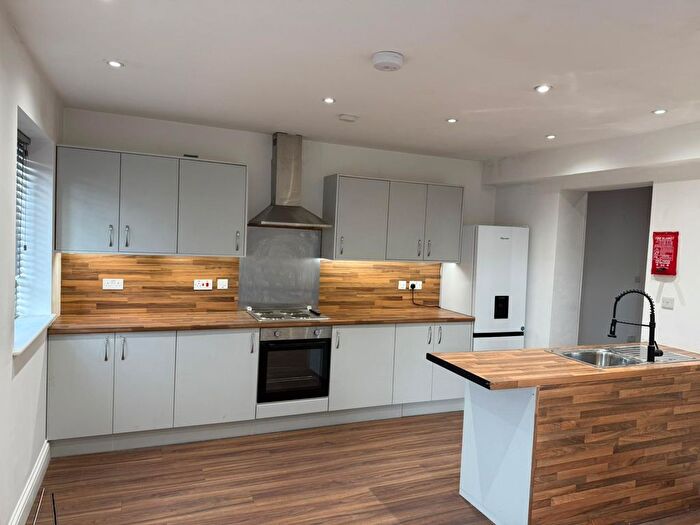 3 Bedroom Terraced House To Rent In Grays, RM17