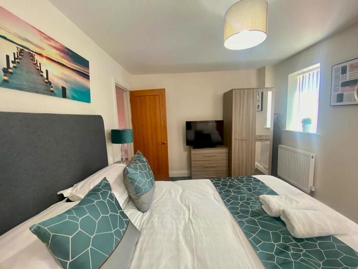 1 Bedroom Flat To Rent In Clews Mews, Swansea, SA1