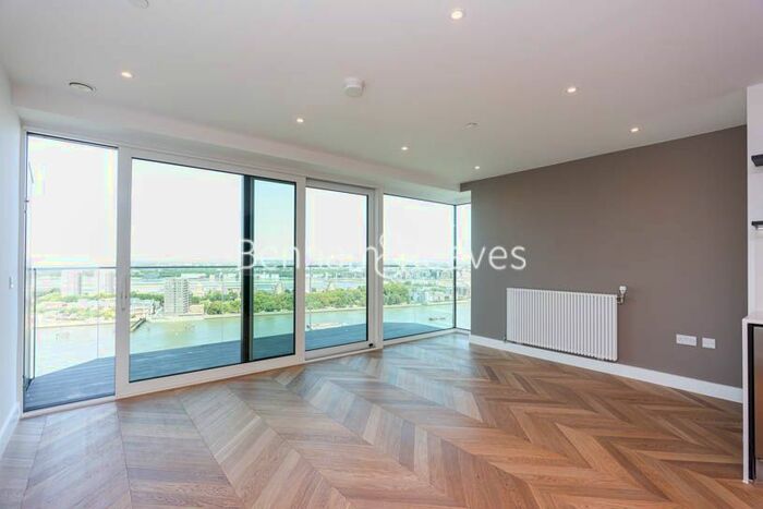3 Bedroom Flat To Rent In Brigadier Walk, Royal Arsenal Riverside, SE18