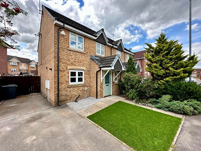 3 Bedroom Semi-Detached House To Rent In Chevening Park, Kingswood, Hull, East Riding Of Yorkshire, HU7