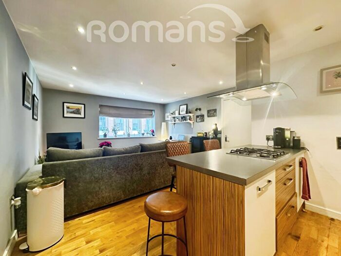 2 Bedroom Apartment To Rent In Crown Lane, SL6