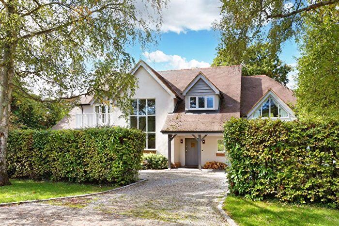 5 Bedroom Detached House For Sale In Abbotsbrook, Bourne End, SL8