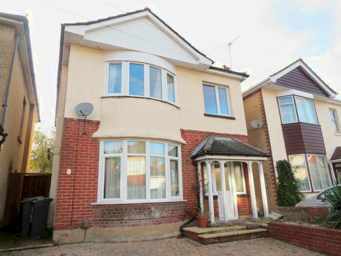 5 Bedroom House To Rent In Bedroom Detached House In Winton, BH9