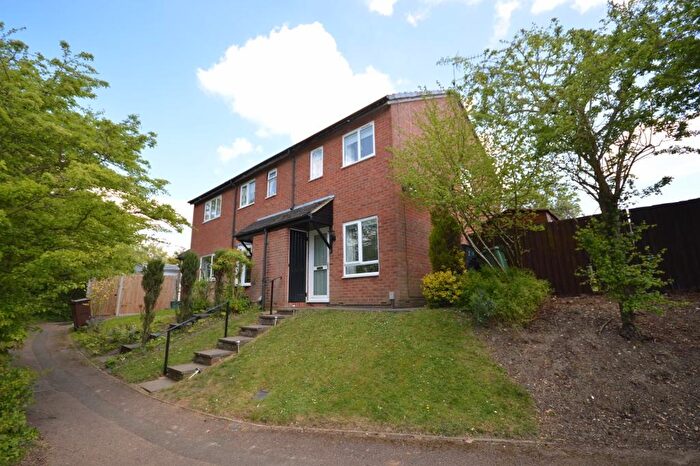 2 Bedroom End Of Terrace House To Rent In Field Close, Sandridge, AL4