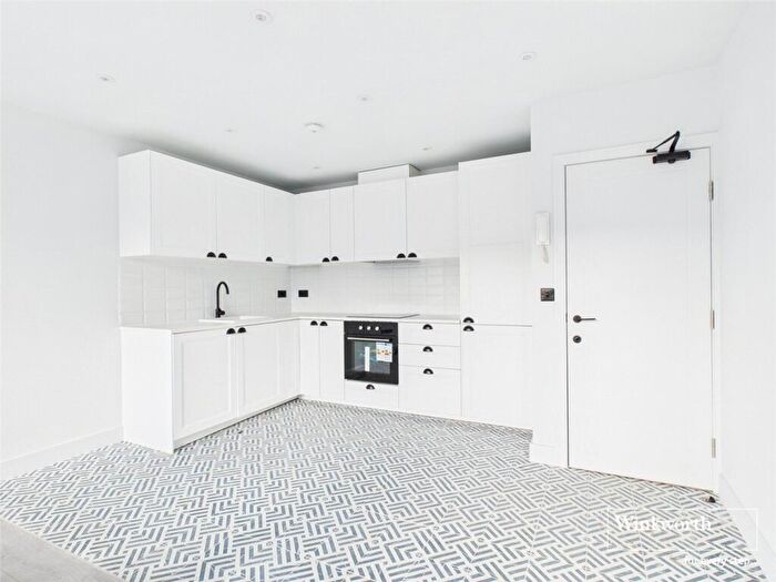 Studio To Rent In London Road, Newbury, Berkshire, RG14