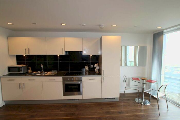 1 Bedroom Flat For Sale In Number One, Media City Uk, Salford, M50