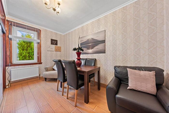 2 Bedroom Flat For Sale In Burnhall Place, Wishaw, ML2