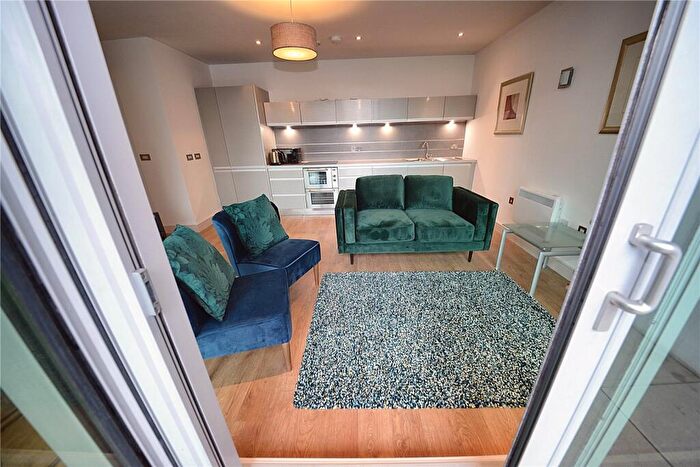 2 Bedroom Apartment To Rent In Watson Street, Manchester, M3