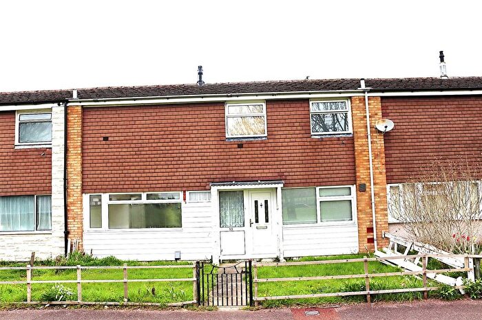 3 Bedroom Terraced House To Rent In Thrales Close, Luton, LU3