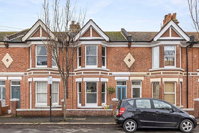 3 Bedroom Property To Rent In Stoneham Road, Hove, BN3