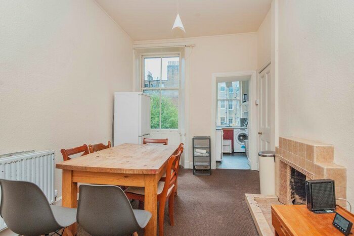 4 Bedroom Flat To Rent In L – Marchmont Road, Edinburgh, EH9