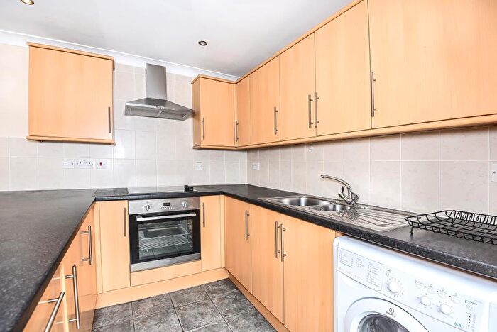 2 Bedroom Apartment To Rent In Ellison Way, Wokingham, RG40