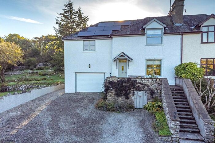 4 Bedroom Semi Detached House For Sale In The Row, Silverdale, Carnforth, Lancashire, LA5