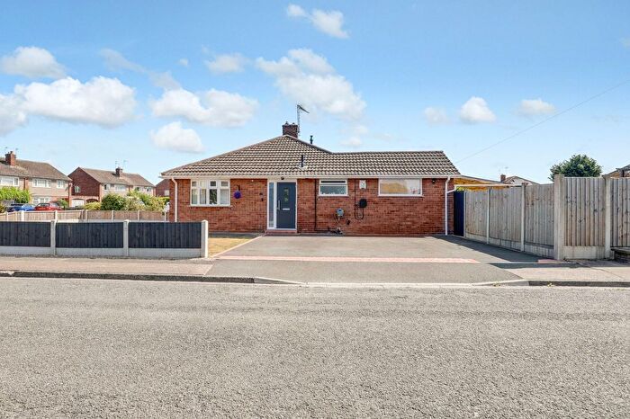 2 Bedroom Detached Bungalow For Sale In Bransdale Close, Long Eaton, NG10
