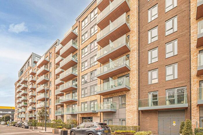 1 Bedroom Flat For Sale In Beaufort Park, Colindale, London, NW9