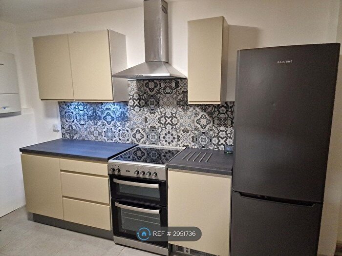 2 Bedroom Flat To Rent In Wigston, Leicester, LE18