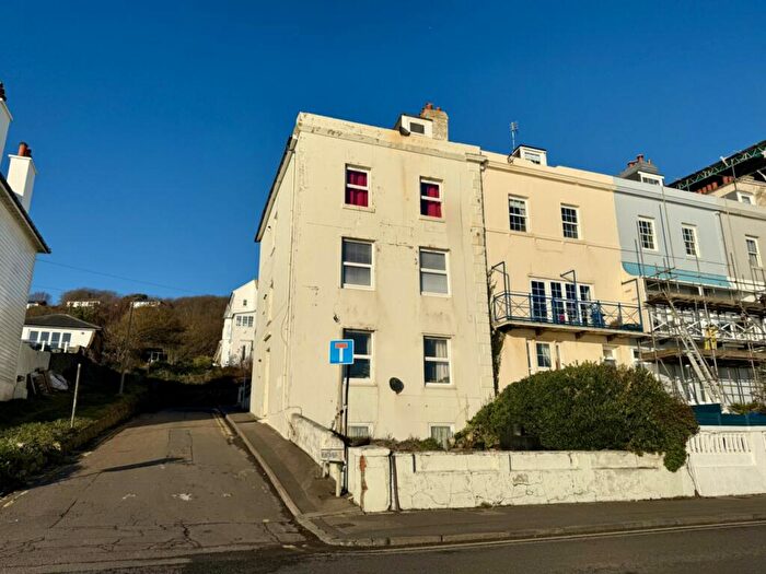 2 Bedroom Flat To Rent In Wellington Terrace, Sandgate, CT20