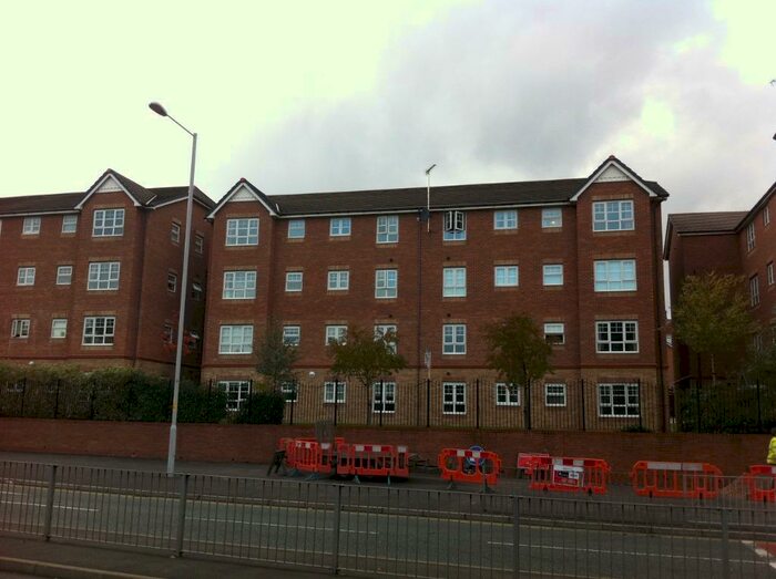 3 Bedroom Flat To Rent In Merlin Road, Birkenhead, Wirral, CH42