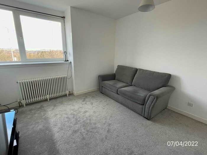 2 Bedroom Flat To Rent In Great Northern Road, Top Floor Left, Aberdeen, AB24