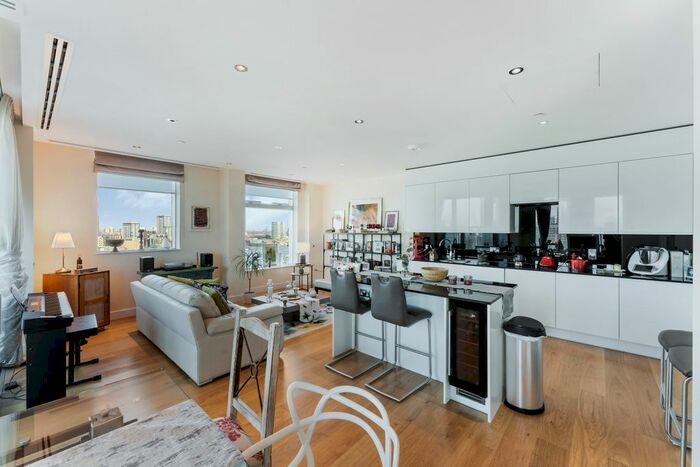 3 Bedroom Flat To Rent In Arora Tower, Waterview Drive, SE10